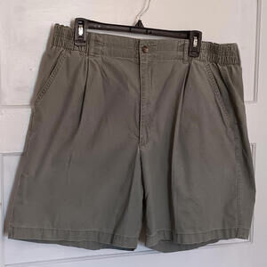 Consensus Sportswear Shorts Sz 38 Men Olive Green Partial Elastic Waist Stretch